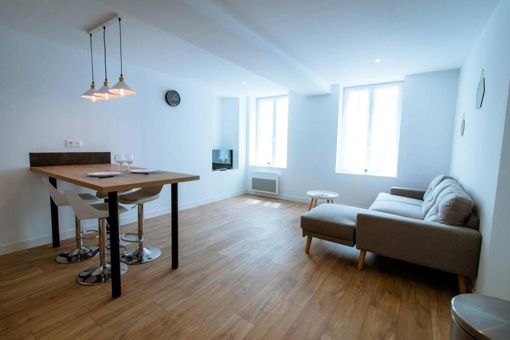 Home2Stay Valognes Exteriér fotografie